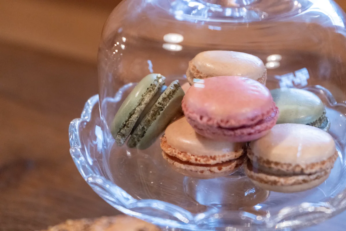 Hausgemachte farbige Gern-Macrons